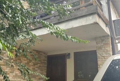 Casă cu 5 camere cu Teren 823 Mp în Central - 12