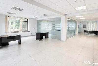 Spațiu comercial, de 144 mp, în Ultracentral - 2