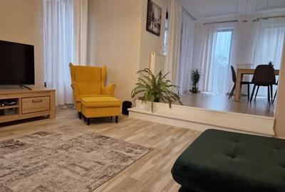 Casă cu Teren 350 Mp în Central