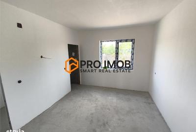 Casă cu 3 camere în Gălbinași