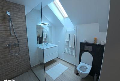 Casă cu 4 camere în Central