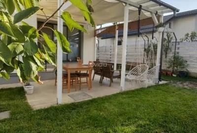 Casă cu 4 camere în Tunari