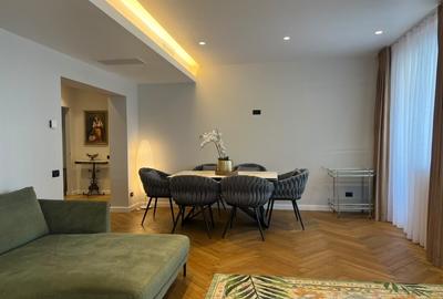 Apartament cu 4 camere decomandat în Herăstrău