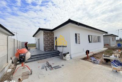 Casă cu 4 camere în Olteni - 6