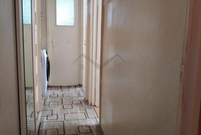 Apartament cu 4 camere semidecomandat în Alexandru cel Bun