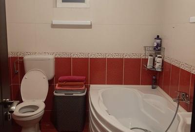 Casă cu 7 camere cu Teren 800 Mp în Dragomirești-Vale - 10