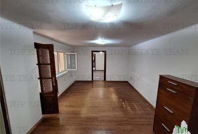 Casă individuală cu 5 camere cu Canalizare în Dorobanți - 4