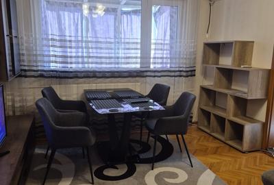 Apartament cu 3 camere semidecomandat, mobilat în Cetății - 2