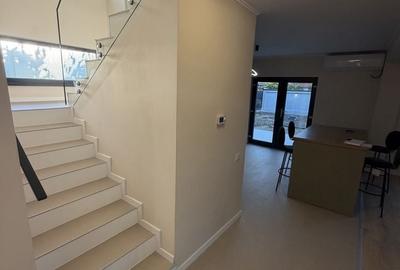 Casă cu 4 camere în Racovița - 2