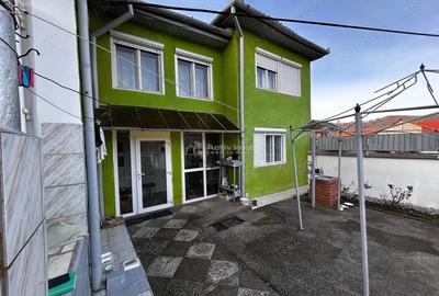 Casă cu Teren 600 Mp în Central