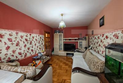 Apartament cu 3 camere decomandat, mobilat în Nufărul