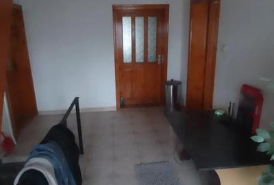 Casă cu 4 camere în Burdujeni