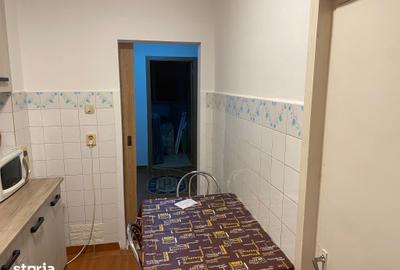Apartament cu 3 camere decomandat în Triaj - 4