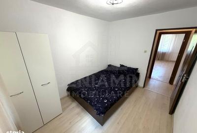 Apartament cu 3 camere semidecomandat în Central