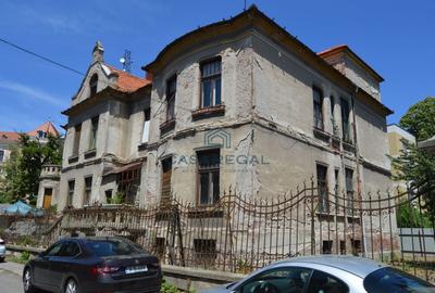 Casă individuală cu 19 camere cu Canalizare în Central - 3