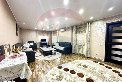 Casă cu 6 camere cu Teren 360 Mp în Andronache - 2
