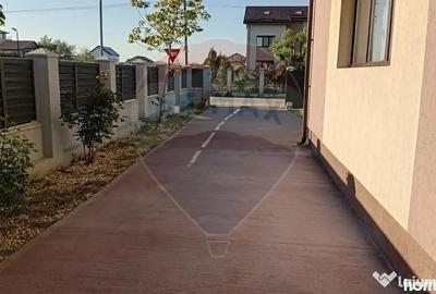 Casă cu 5 camere cu Teren 481 Mp în Domnești