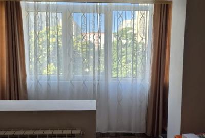 Apartament cu 2 camere decomandat în Crângași