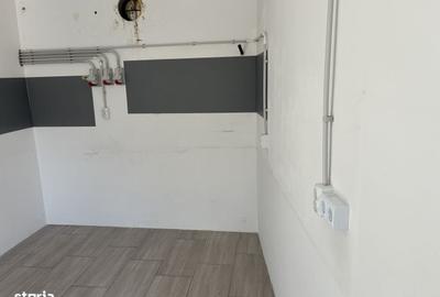Spațiu comercial, de 20 mp, în Uverturii