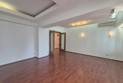 Apartament cu 4 camere decomandat, mobilat în Aviației