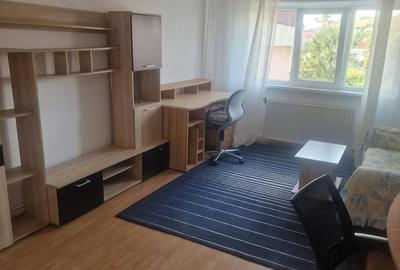 Apartament cu 2 camere decomandat în Burdujeni