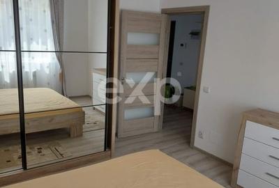 Apartament cu 3 camere semidecomandat în Florești
