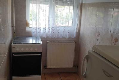 Apartament cu 2 camere nedecomandat în 14 Mai