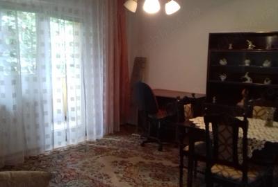 Apartament cu 3 camere decomandat în Complex Studențesc
