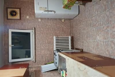 Apartament cu 2 camere semidecomandat în Exterior Vest
