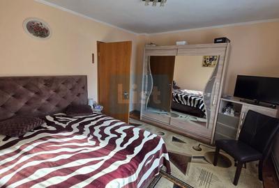 Casă cu 6 camere cu Canalizare în Central - 7