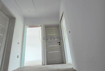 Casă individuală cu 4 camere cu Canalizare în Exterior Sud - 3