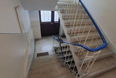 Apartament cu 3 camere în Ultracentral