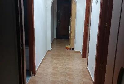 Apartament cu 2 camere decomandat în Central - 1