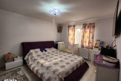Casă cu 4 camere cu Teren 1000 Mp în Șerbănești