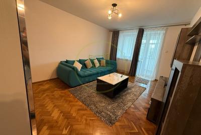 Apartament cu 2 camere decomandat, mobilat în Central