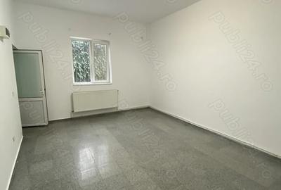 Spațiu comercial, de 25 mp, în Central - 3