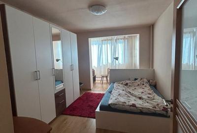 Apartament cu 3 camere decomandat în Ultracentral