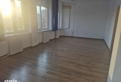 Spațiu comercial, de 173 mp, în Regie - 2