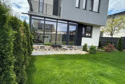 Casă cu 4 camere cu Teren 325 Mp în Podu Roș