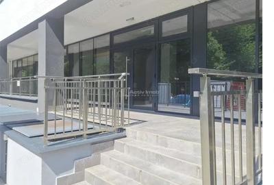 Spațiu comercial, de 173 mp, în Central - 2