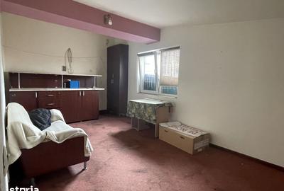 Spațiu comercial, de 120 mp, în Central