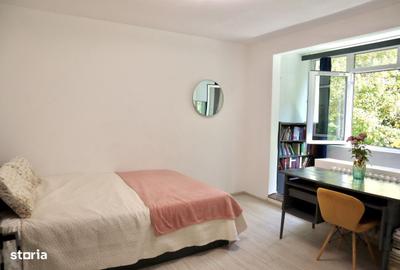 Apartament cu 4 camere în Păcii