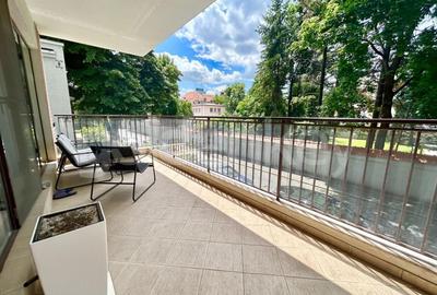Apartament cu 4 camere decomandat în Kiseleff