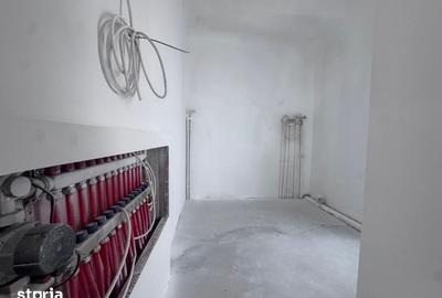 Casă cu 4 camere cu Teren 600 Mp în Central