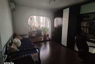 Apartament cu 4 camere decomandat în Plopilor - 3