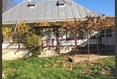 Casă cu 4 camere în Drăgușeni