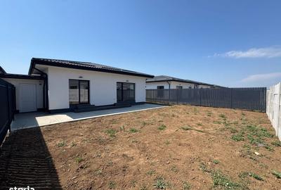 Casă cu 4 camere cu Teren 400 Mp în Tunari