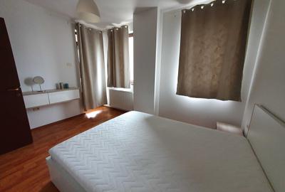 Apartament cu 2 camere semidecomandat în Soarelui