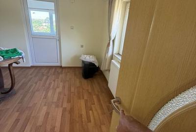 Casă cu 3 camere cu Teren 1200 Mp în Pielești - 4