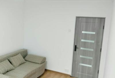 Apartament cu 2 camere decomandat în Cantacuzino